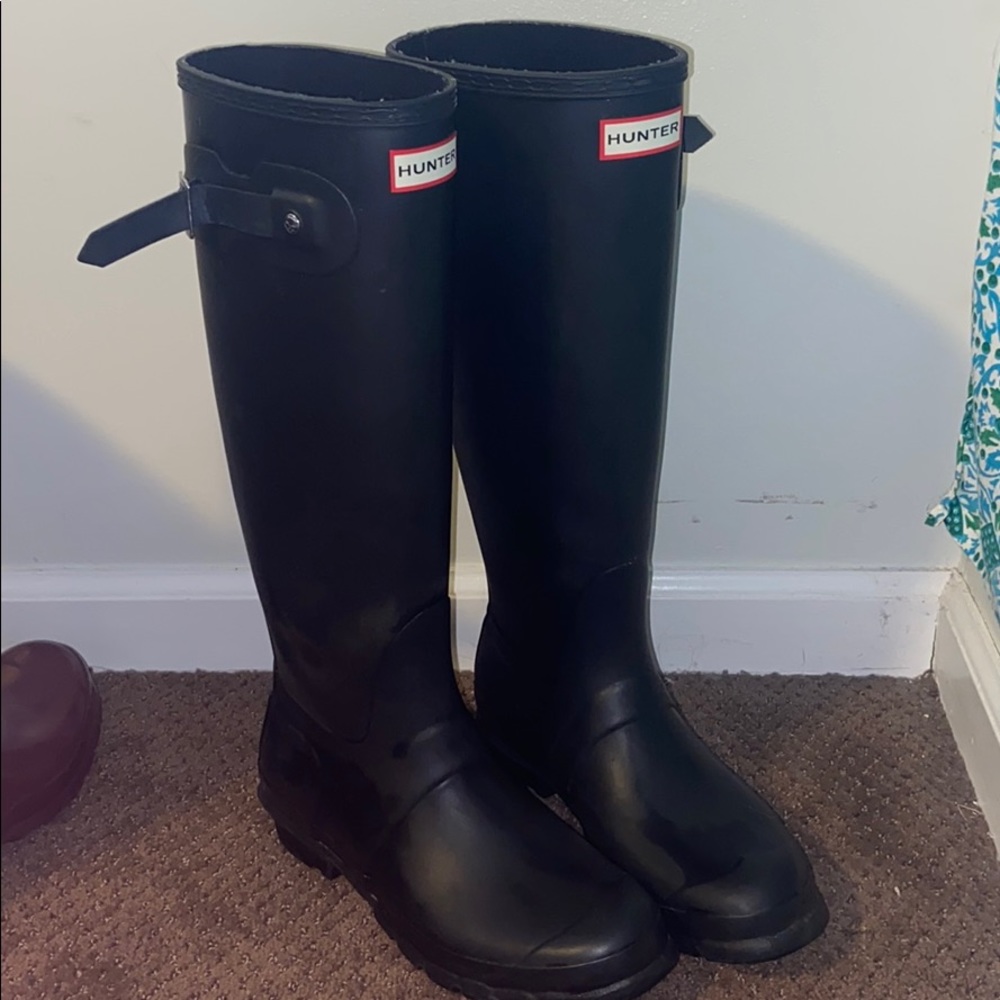 MATTE BLACK TALL HUNTER BOOTS - Picture 2 of 4